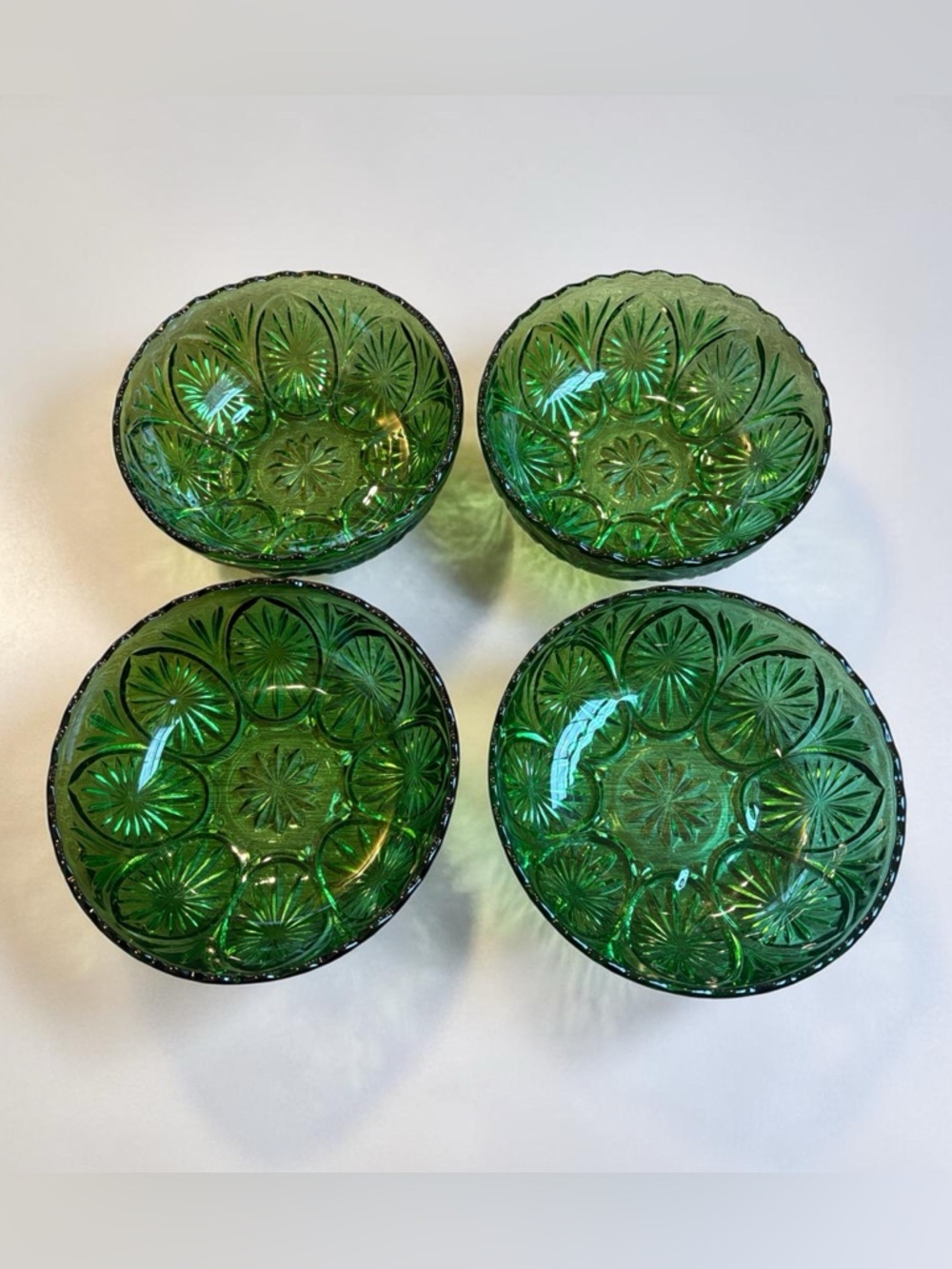 Anchor Hocking Medallion Glass 8" Serving Bowl Vintage Green Set of 4